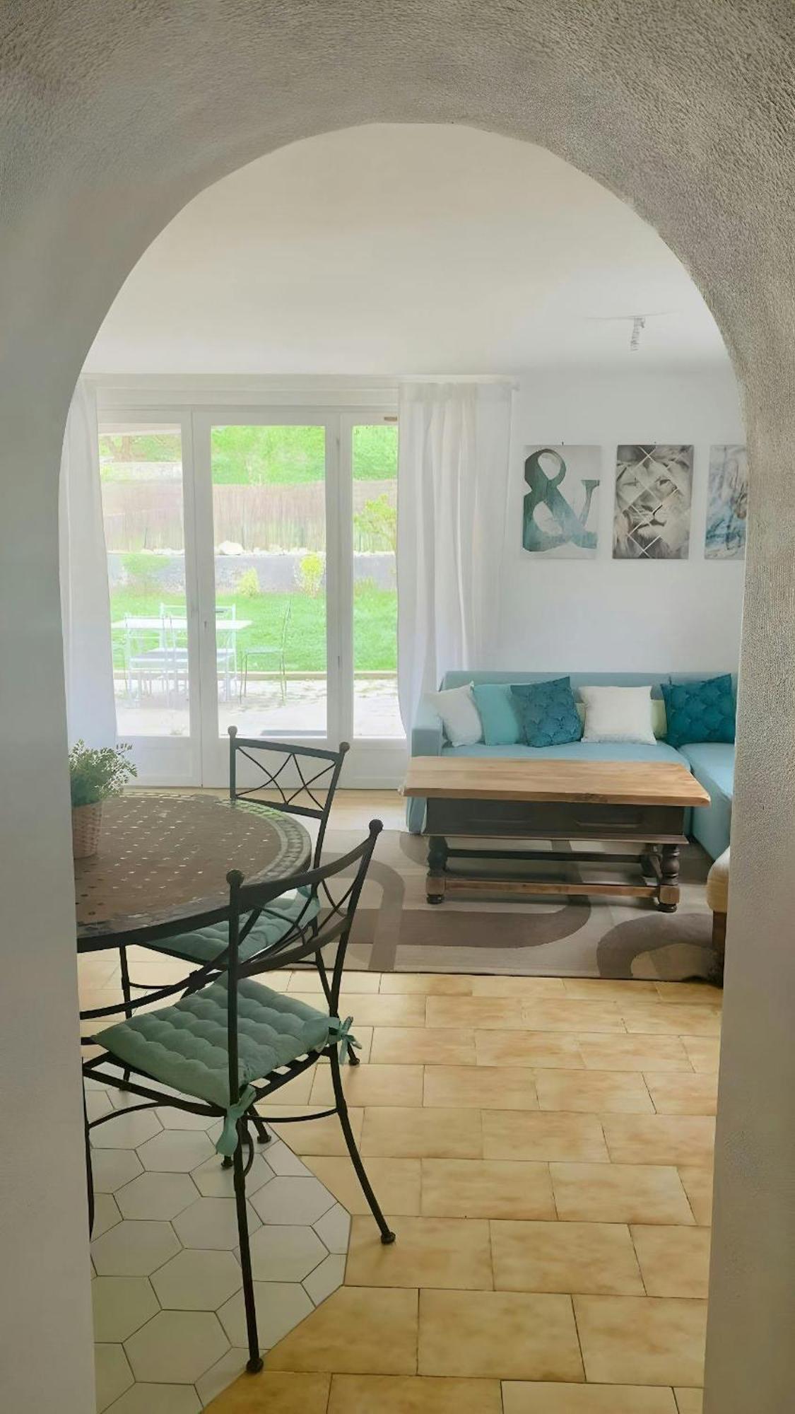 Le Coccoon Ain Apartment Virignin Ngoại thất bức ảnh